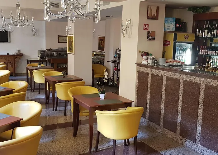 米开朗基罗酒店 酒店 3*