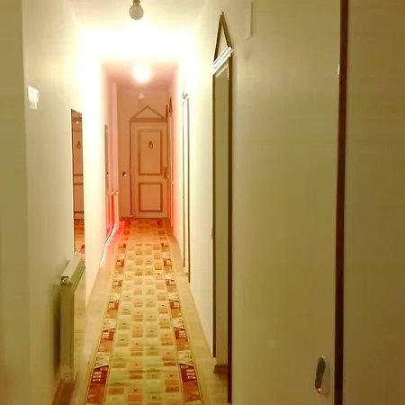 Готель Michelangelo 3*