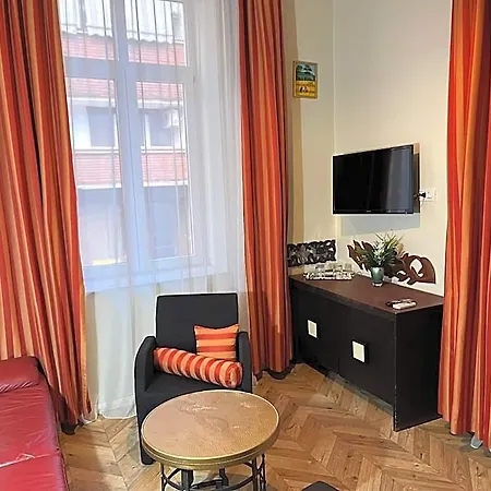 Michelangelo Hotel