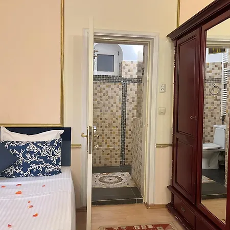 Michelangelo Hotel 3*