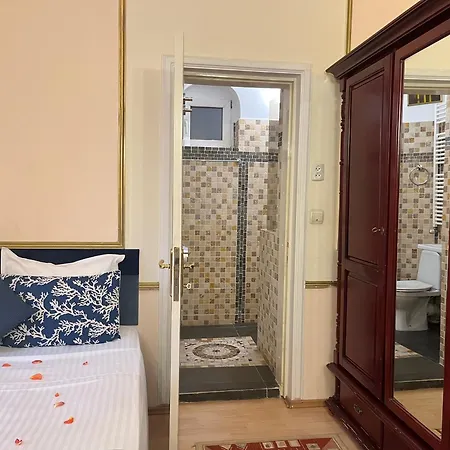 Michelangelo Hotel 3*