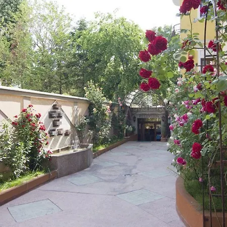 Michelangelo Hotel 3*