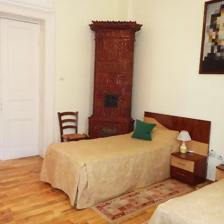 ホテル ミケランジェロ ブカレスト