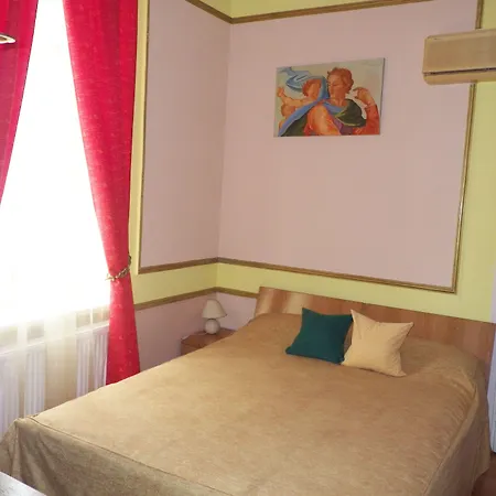 ミケランジェロ ブカレスト