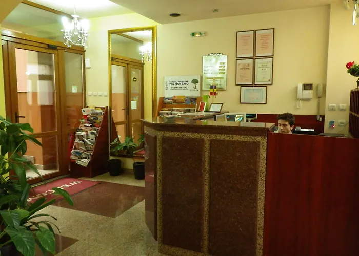 ミケランジェロ ブカレスト